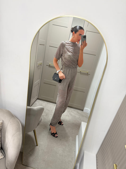 ‘OLIVIA’ LACE CO-ORD